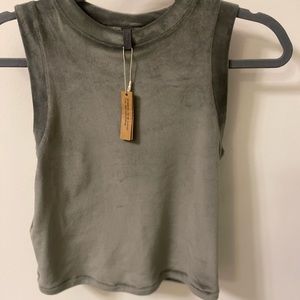 Brand New SKIMS Velour Crop Top NWT